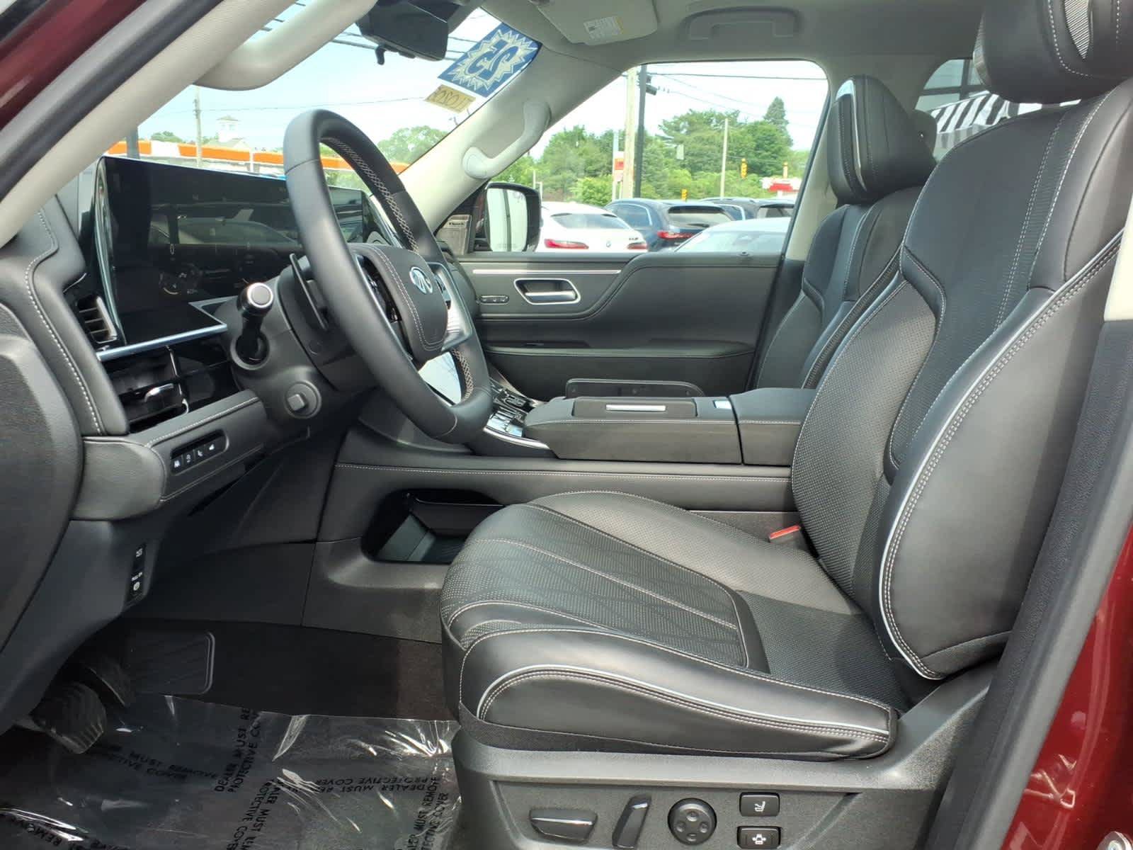 Certified 2025 INFINITI QX80 Sensory AWD/4WD image 11