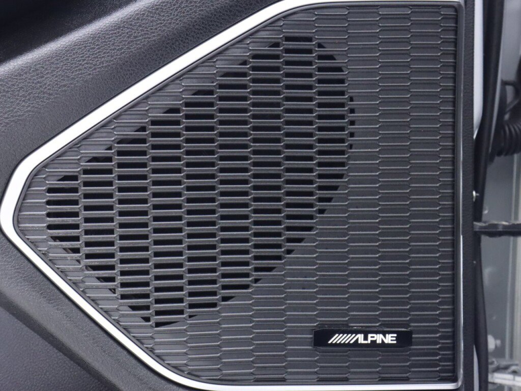 Used 2023 Jeep Grand Cherokee 30th Anniversary image 36