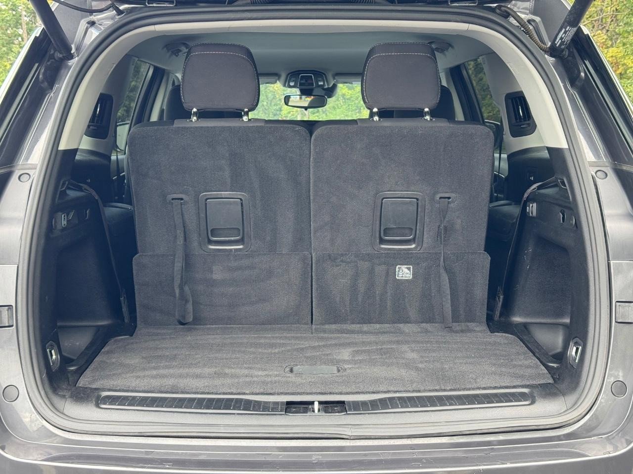 Used 2021 Jeep Grand Cherokee L Laredo w/ Luxury Tech Group I image 4