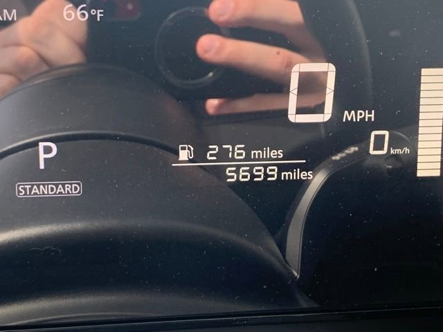 Used 2025 Nissan Kicks SV AWD/4WD image 10