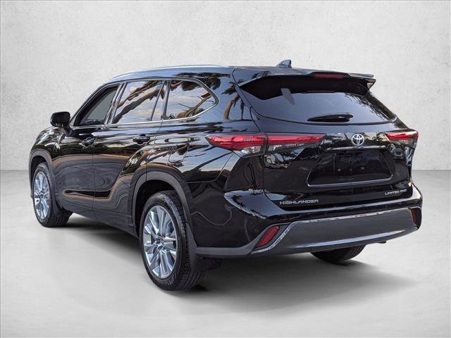 Used 2021 Toyota Highlander Limited image 7