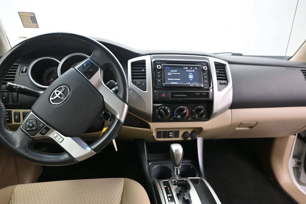 Used 2015 Toyota Tacoma PreRunner w/ SR5 Package RWD image 18