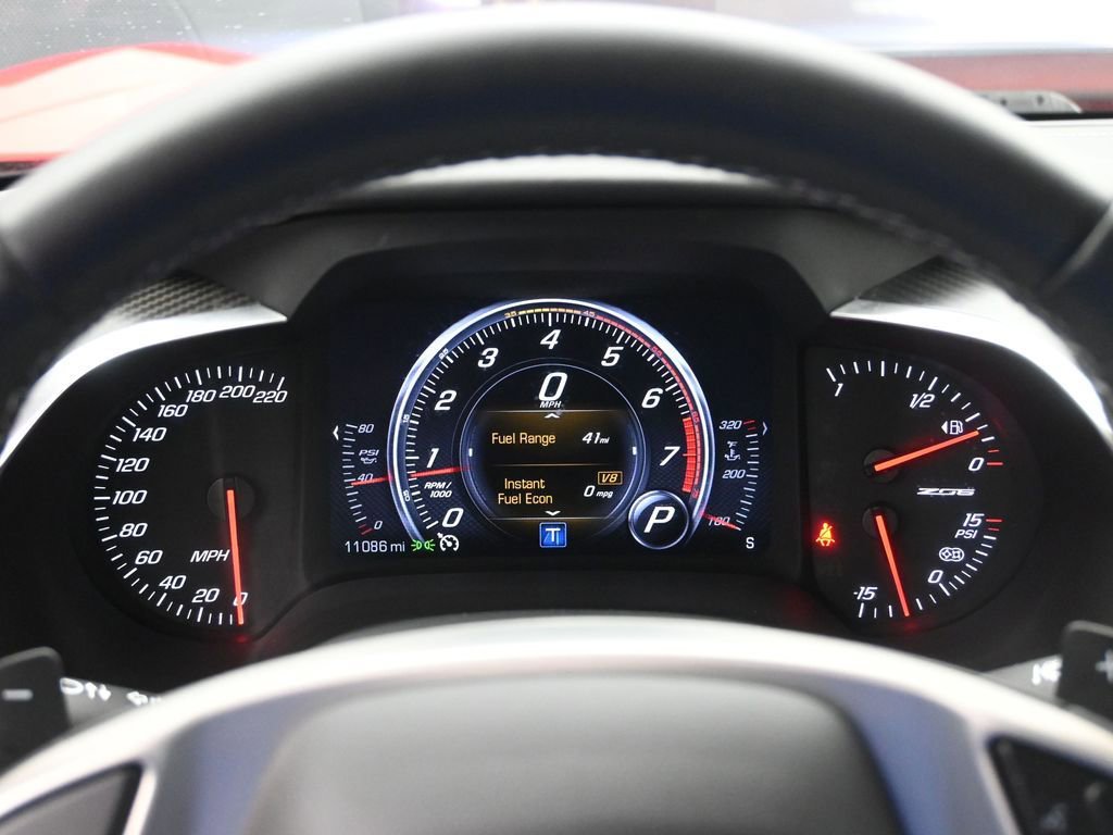 Used 2015 Chevrolet Corvette Z06 w/ 3LZ Preferred Equipment Group image 9