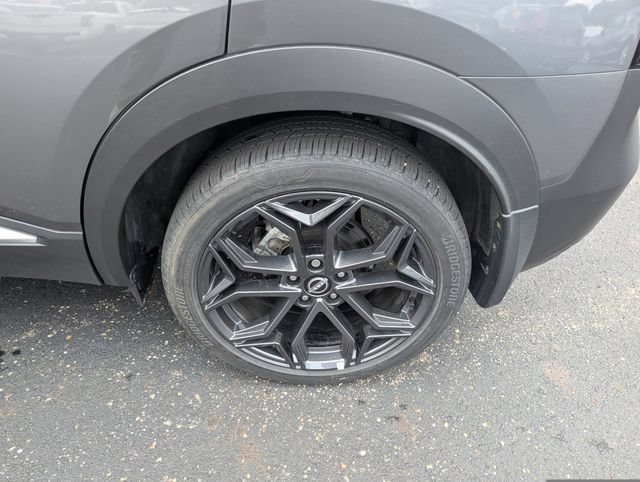Certified 2025 Nissan Kicks SR AWD/4WD image 22