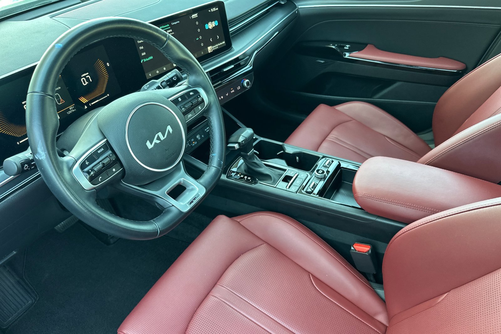 Used 2025 Kia K5 GT-Line w/ GT-Line Premium Package FWD image 9