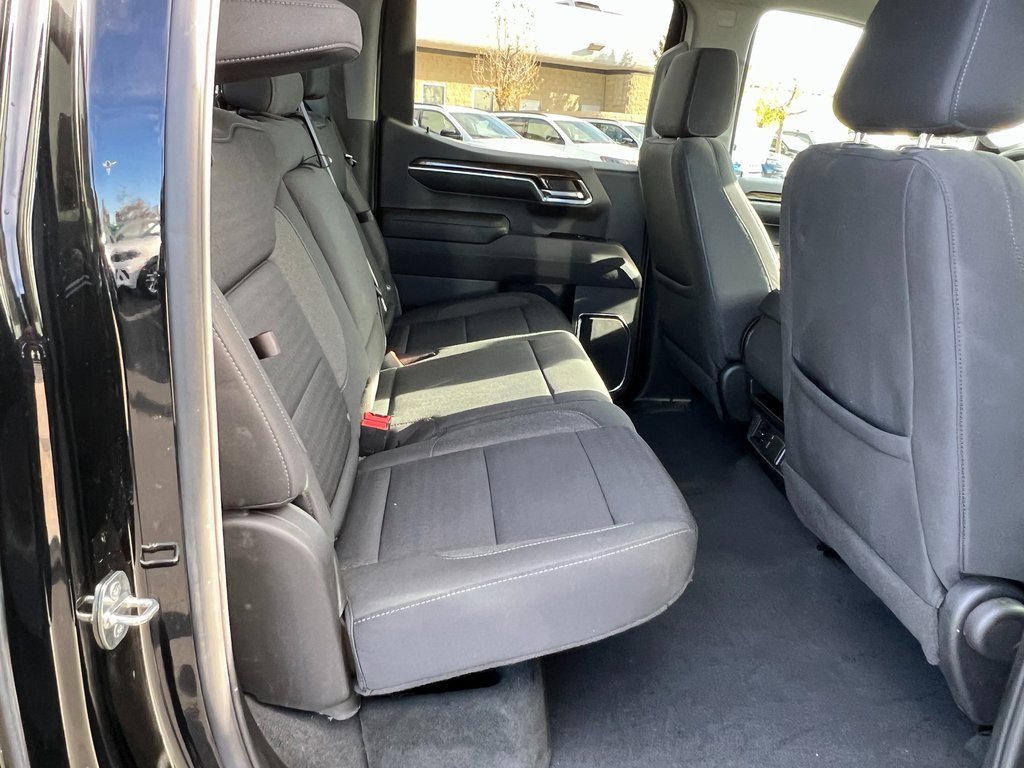 Used 2023 GMC Sierra 1500 Elevation image 16