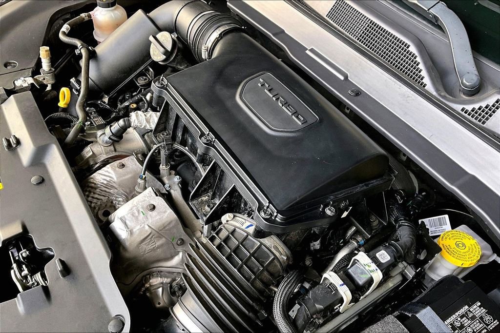 Used 2024 Jeep Compass Latitude image 31