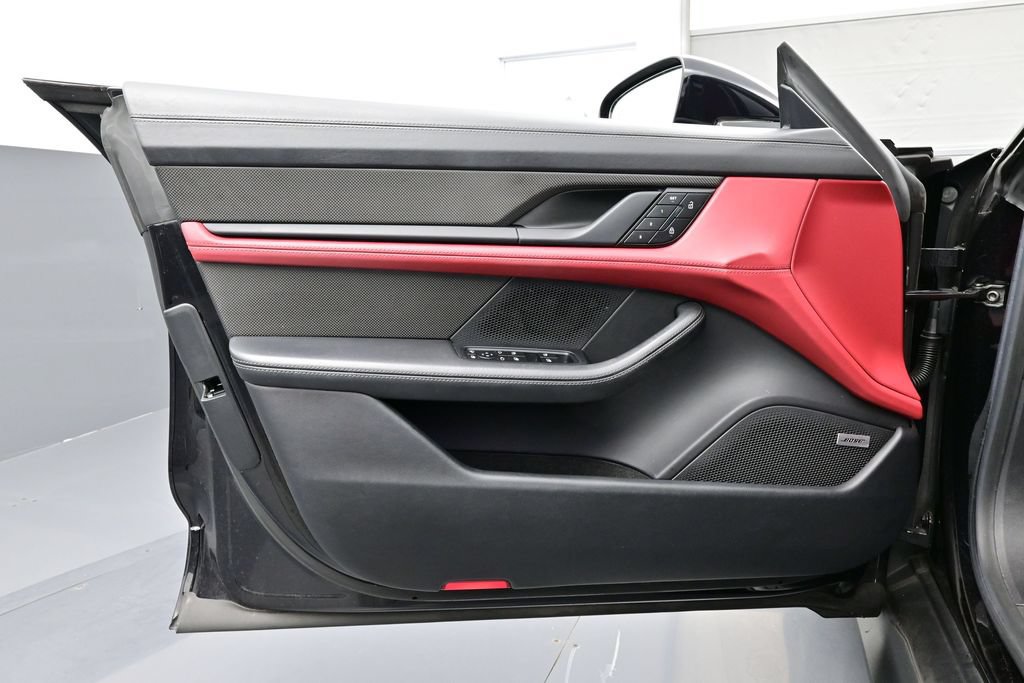 Certified 2022 Porsche Taycan Turbo S AWD/4WD image 7