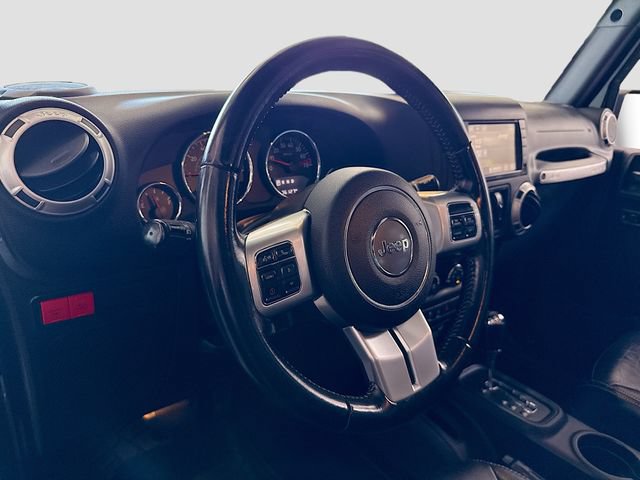 Used 2016 Jeep Wrangler Unlimited Rubicon AWD/4WD image 10