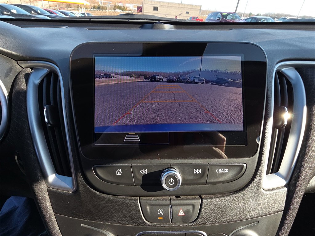 Used 2025 Chevrolet Malibu LT image 22