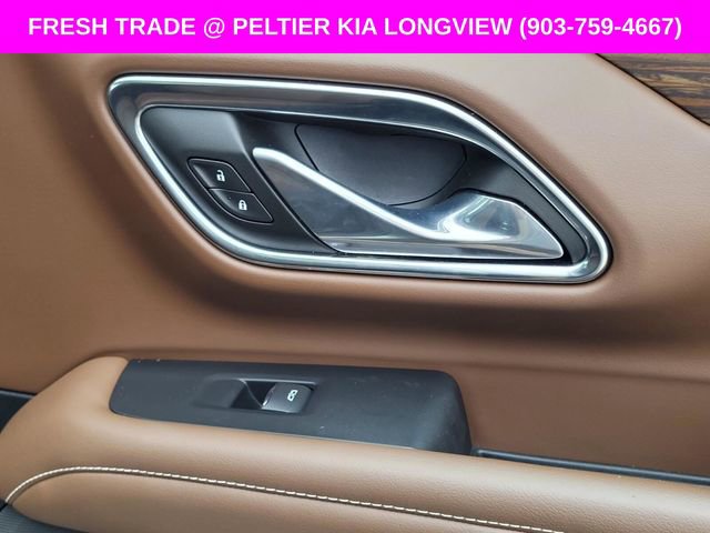 Used 2023 Chevrolet Suburban High Country image 12