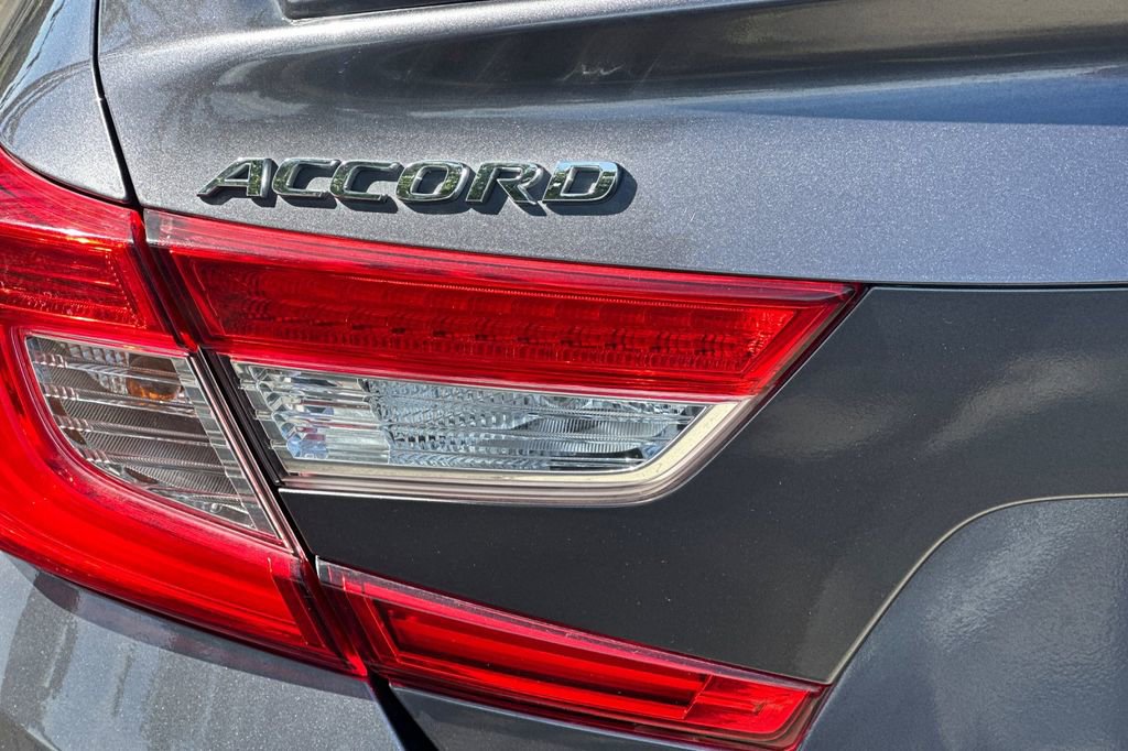 Certified 2018 Honda Accord Sport image 25