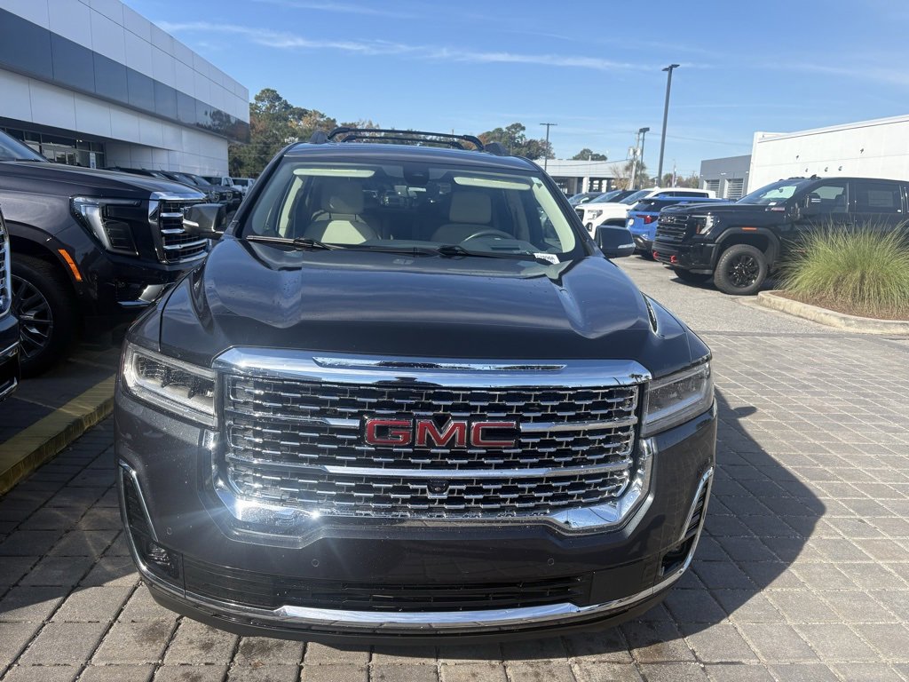 Used 2022 GMC Acadia Denali w/ Denali Ultimate Package image 4