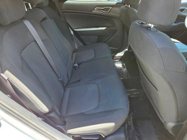 Used 2025 Kia Sportage LX FWD image 19