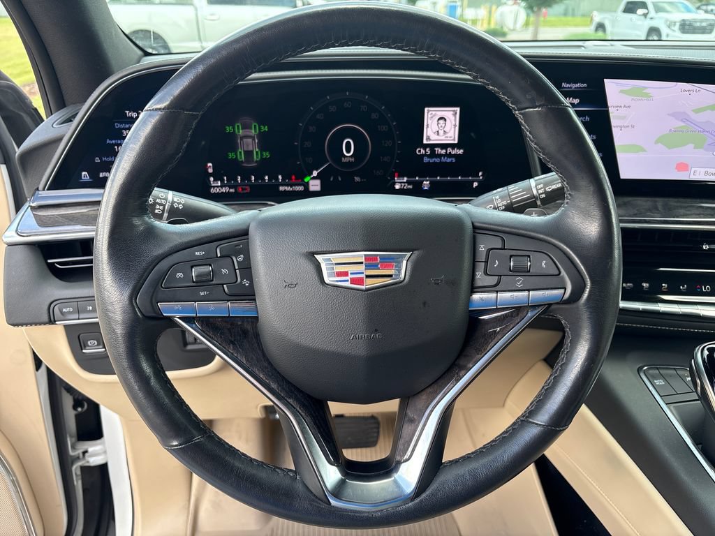 Certified 2021 Cadillac Escalade ESV Premium Luxury AWD/4WD image 18