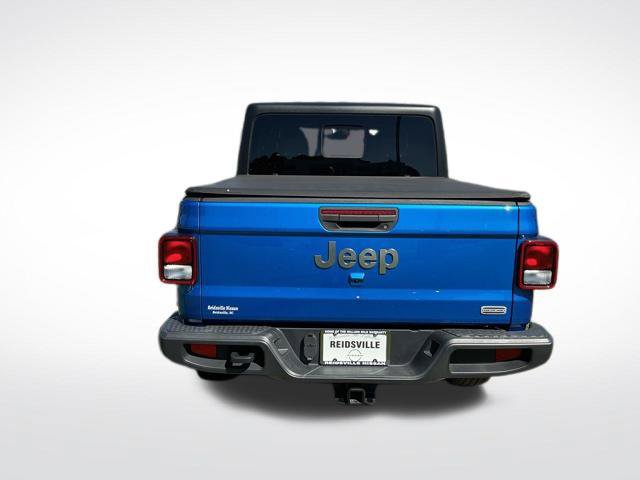 Used 2022 Jeep Gladiator Overland w/ Cold Weather Group AWD/4WD image 4