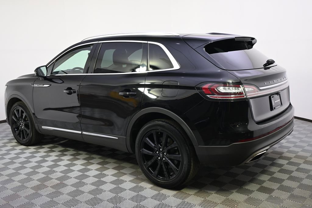 Used 2022 Lincoln Nautilus Reserve w/ Monochromatic Package image 3