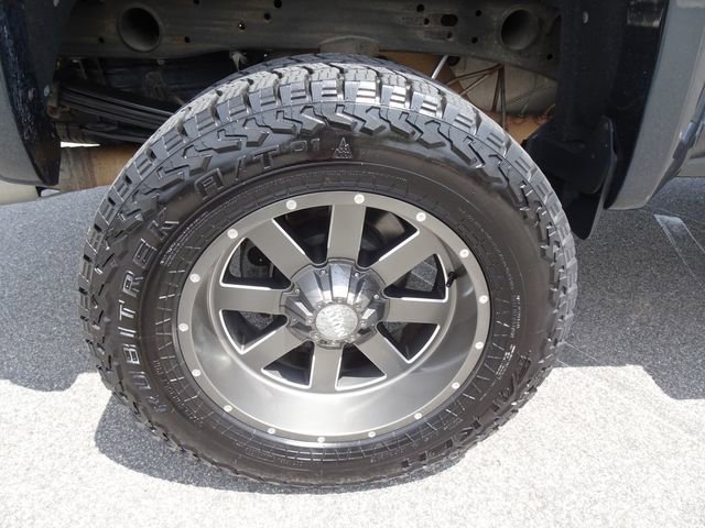 Used 2018 GMC Sierra 2500 SLT w/ Duramax Plus Package AWD/4WD image 38