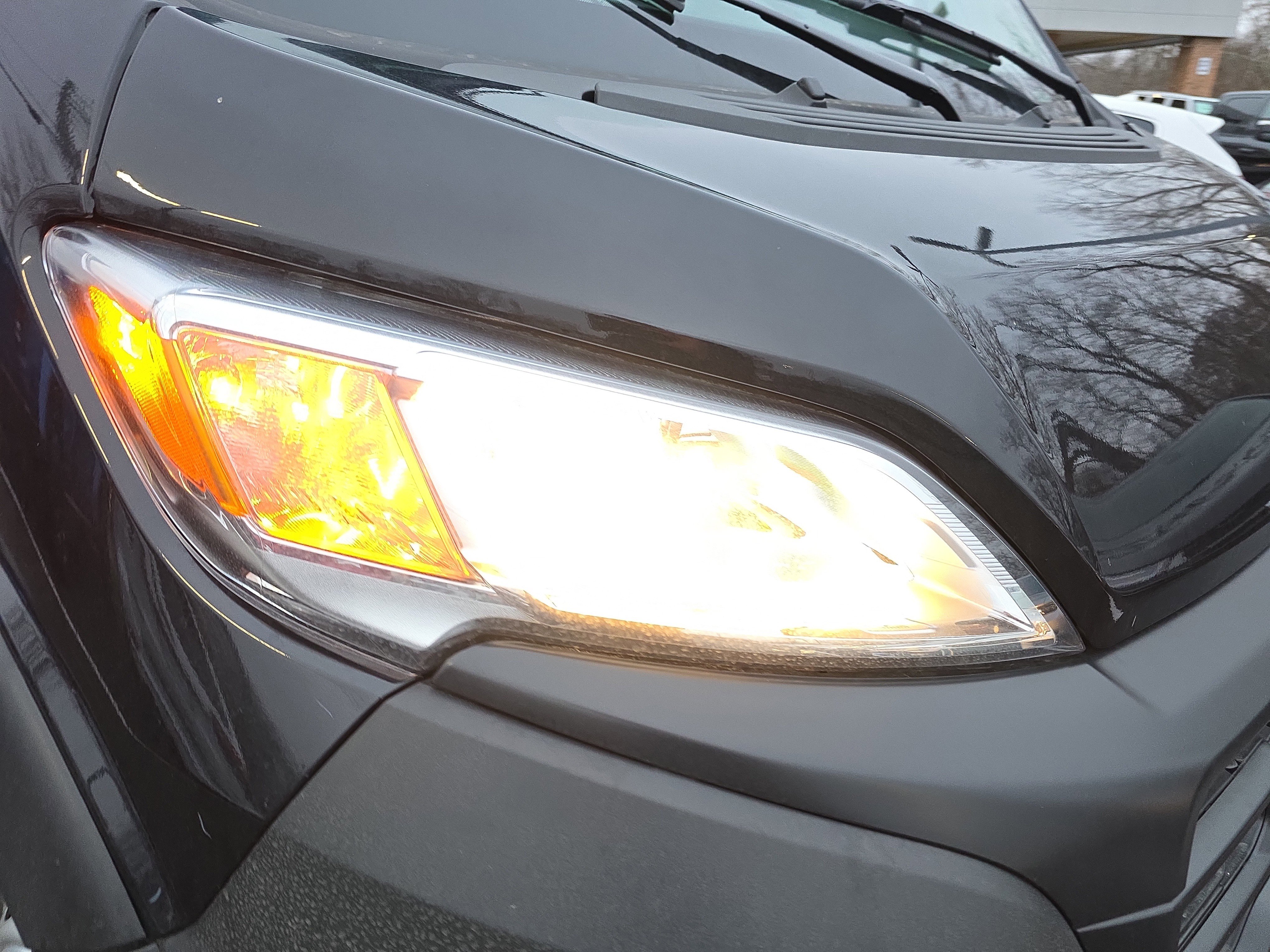 New 2026 RAM ProMaster 3500 w/ Premium Convenience Group image 23