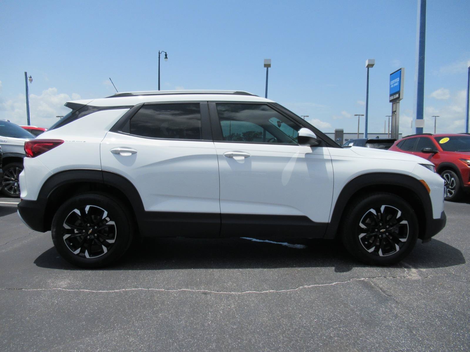 Certified 2023 Chevrolet TrailBlazer LT FWD image 4