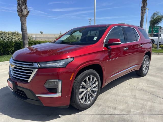 Used 2023 Chevrolet Traverse Premier FWD image 4