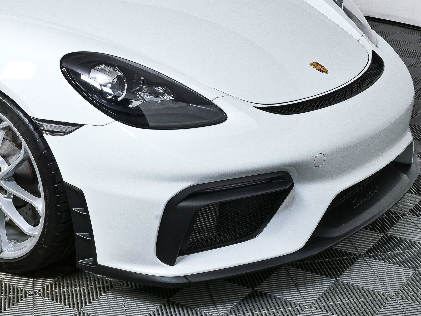 Used 2021 Porsche 718 Boxster Spyder RWD image 12