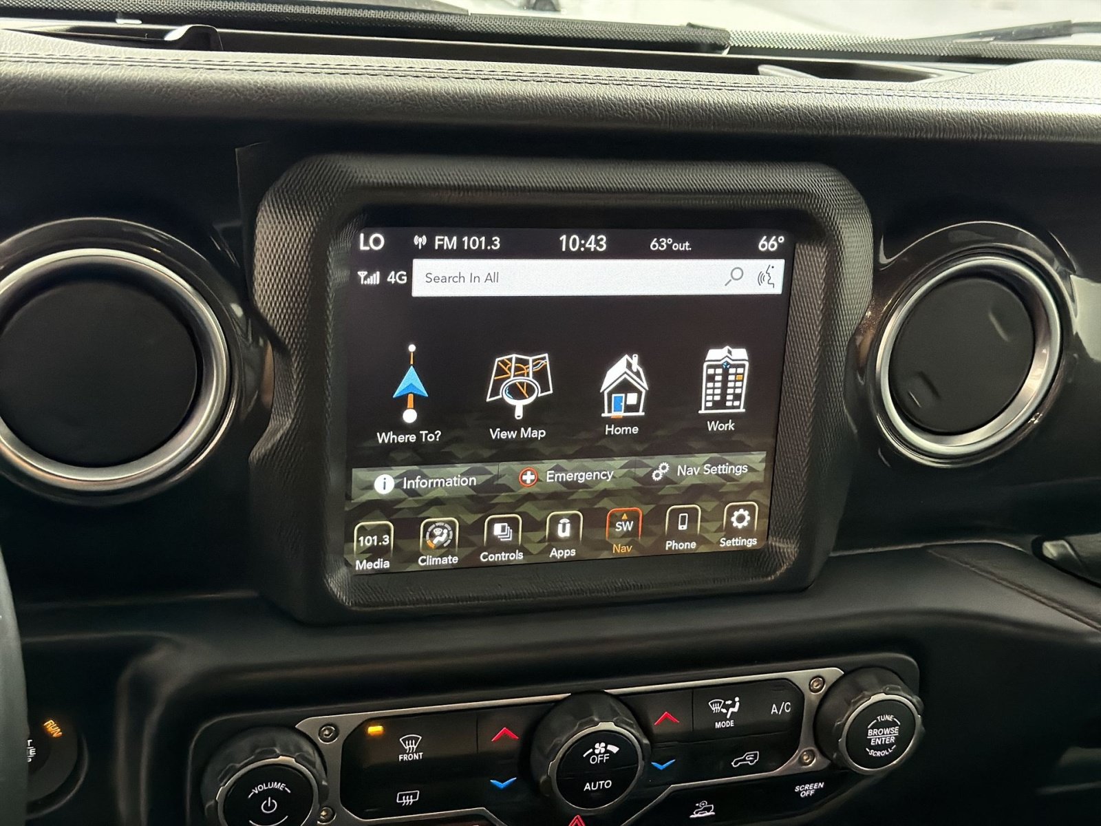 Used 2022 Jeep Wrangler Unlimited Sahara AWD/4WD image 20