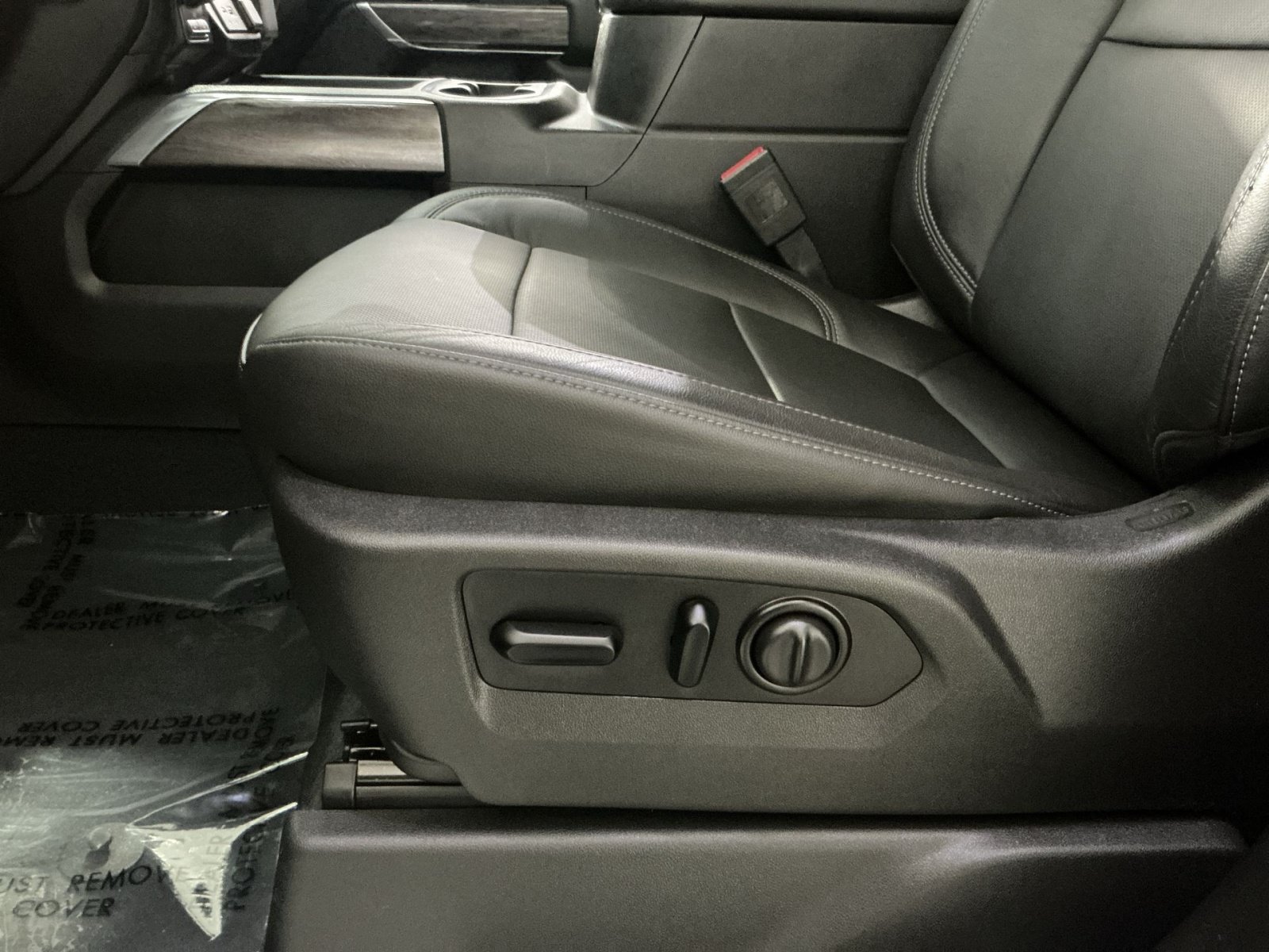 Used 2020 Chevrolet Silverado 2500 LTZ AWD/4WD image 15