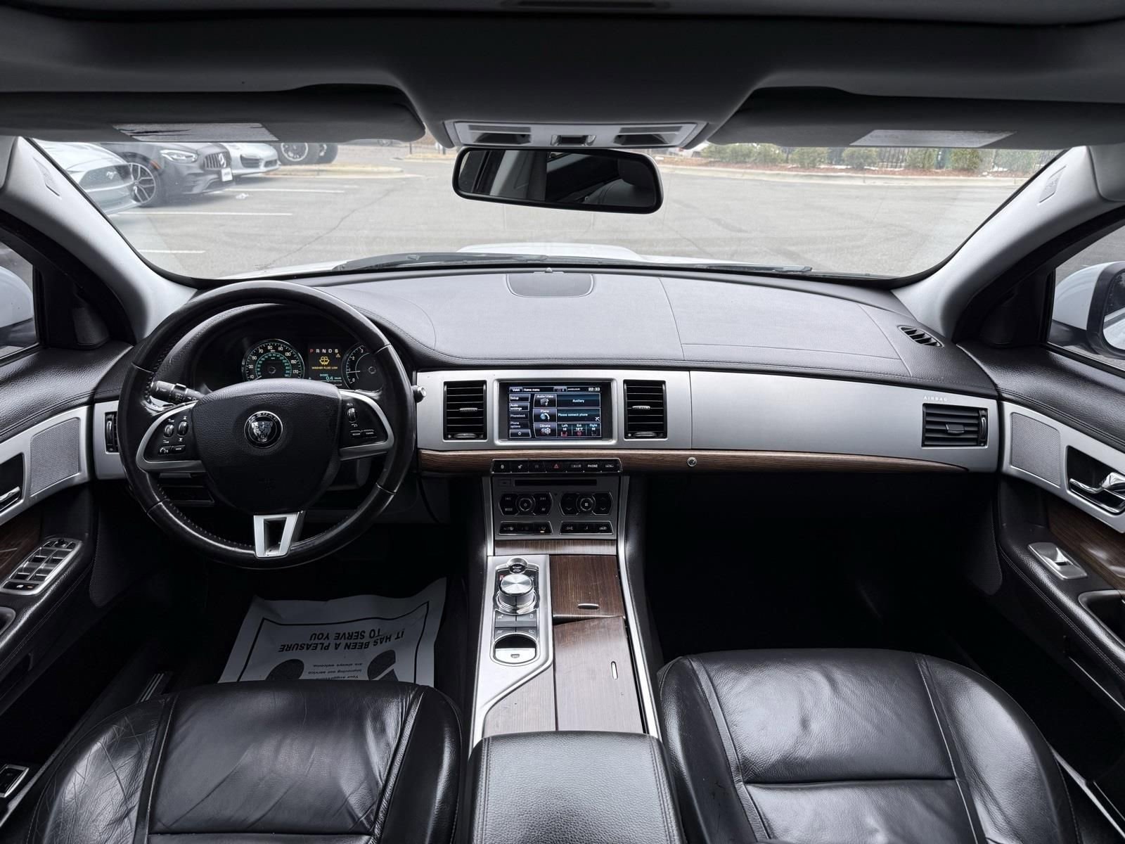 Used 2014 Jaguar XF 3.0 image 28