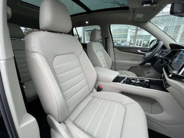 New 2025 Volkswagen Atlas SEL image 27