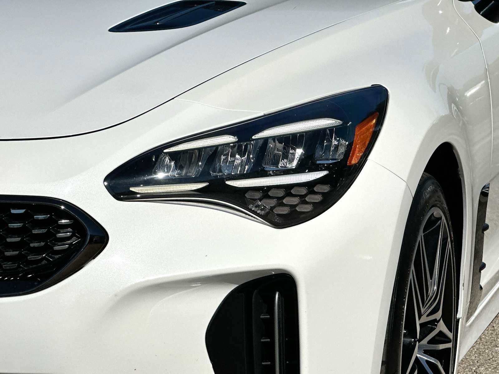 Used 2022 Kia Stinger GT1 RWD image 16