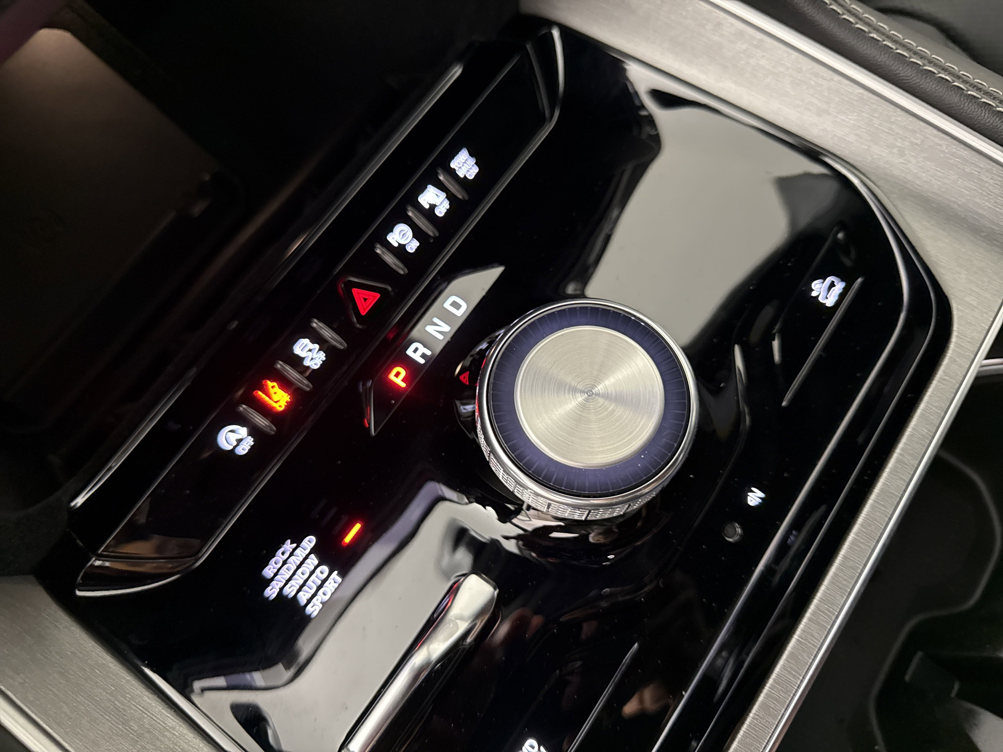 New 2025 Jeep Wagoneer 4WD w/ Convenience Group I image 26