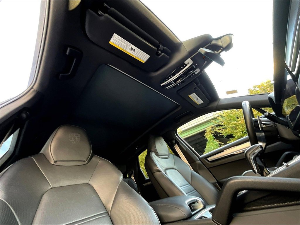 Certified 2023 Porsche Cayenne S Platinum image 27