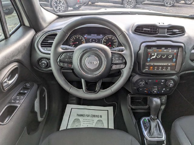 Used 2021 Jeep Renegade Latitude w/ Sun & Sound Group FWD image 16
