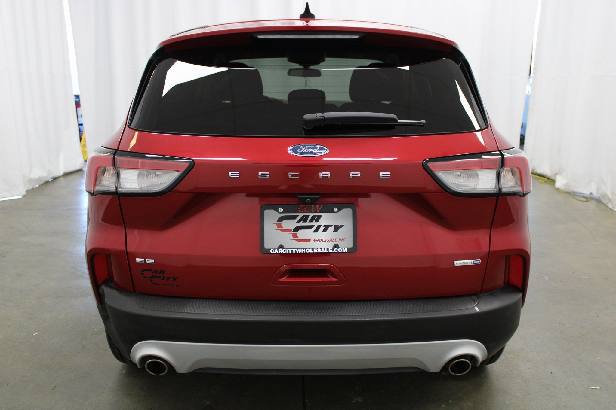 Used 2020 Ford Escape SE image 7