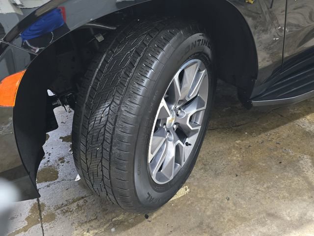 Used 2023 Chevrolet Suburban LS w/ Driver Alert Package image 33