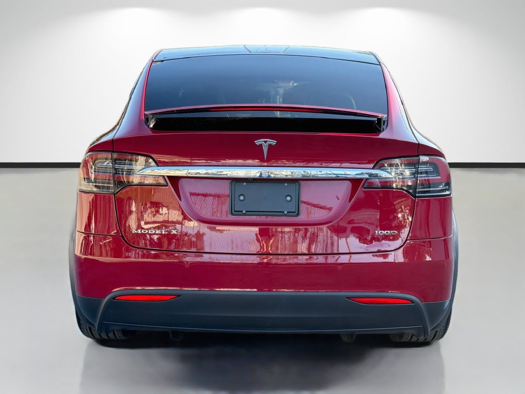 Used 2018 Tesla Model X 100D AWD/4WD image 4