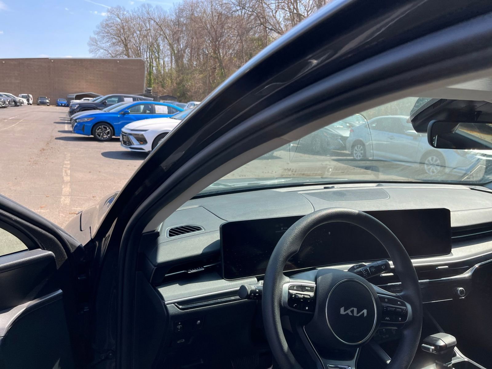 Used 2025 Kia K5 LXS image 33