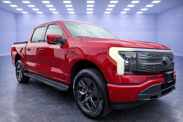 Used 2023 Ford F150 Lightning Lariat w/ Equipment Group 511A High image 8