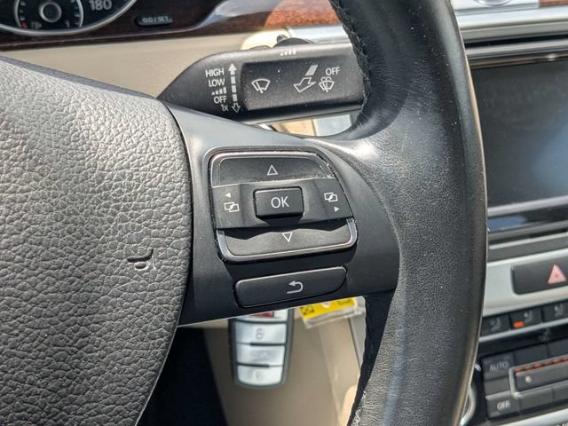 Used 2012 Volkswagen CC Lux FWD image 23