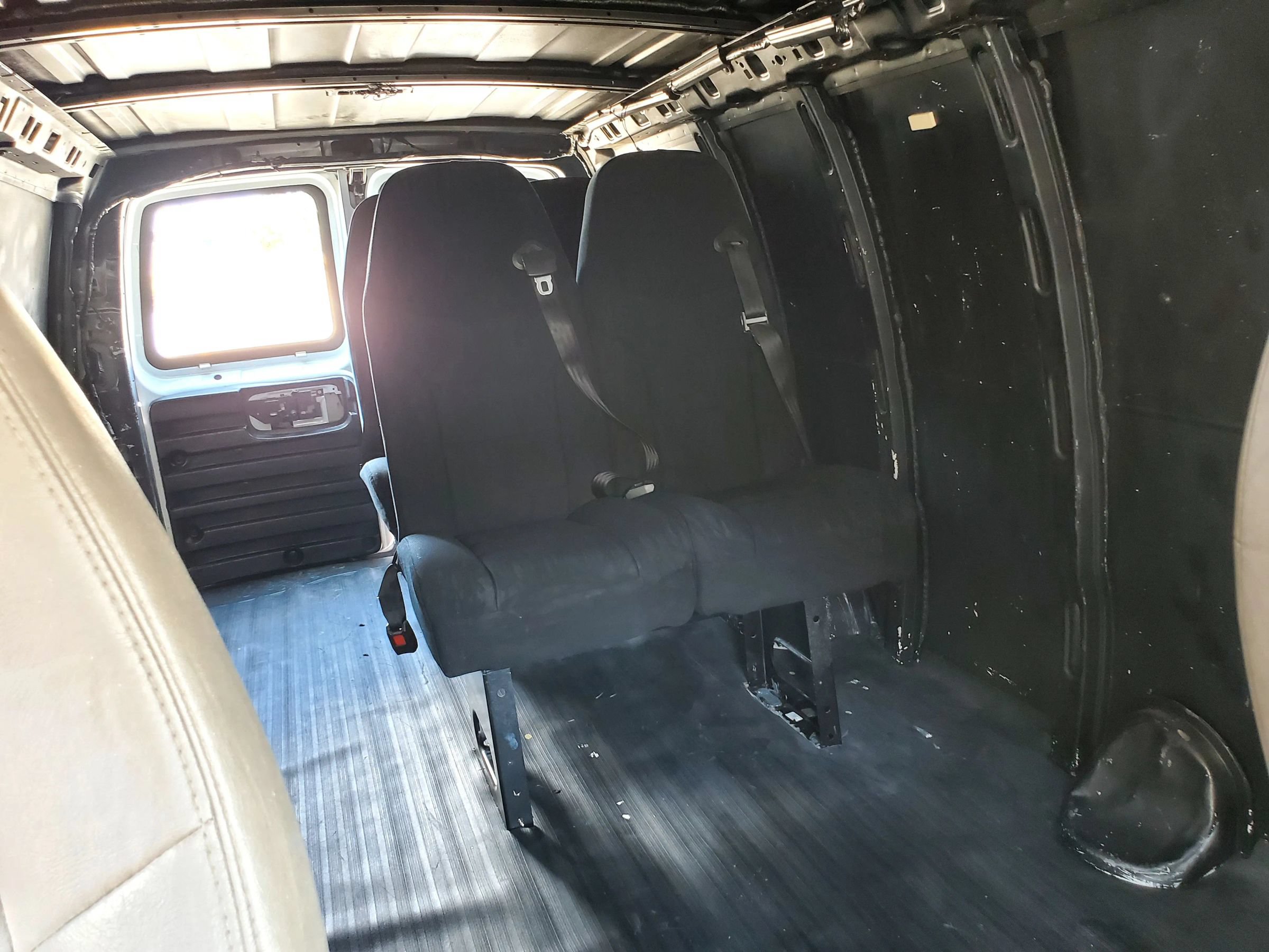 Used 2014 Chevrolet Express 1500 RWD image 31