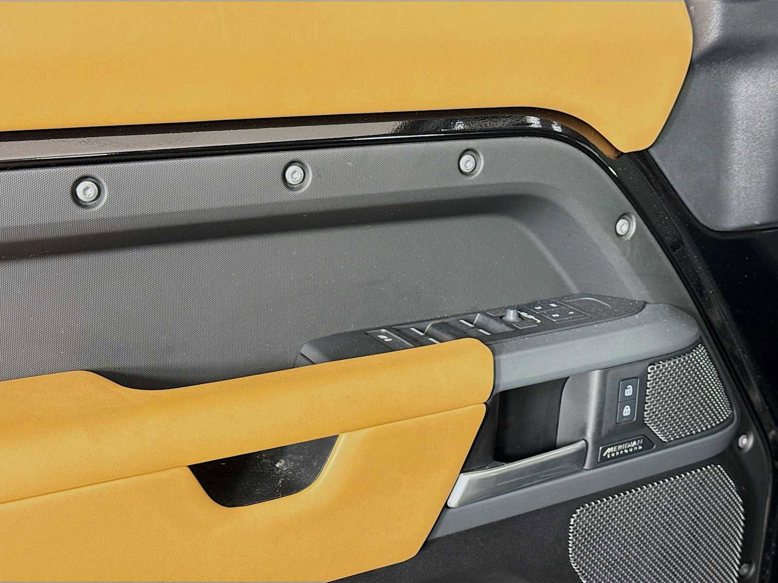 Used 2024 Land Rover Defender 110 X image 18