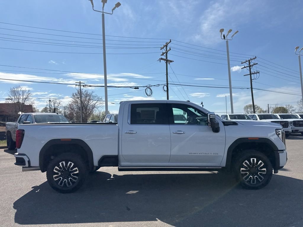New 2026 GMC Sierra 2500 Denali Ultimate image 6