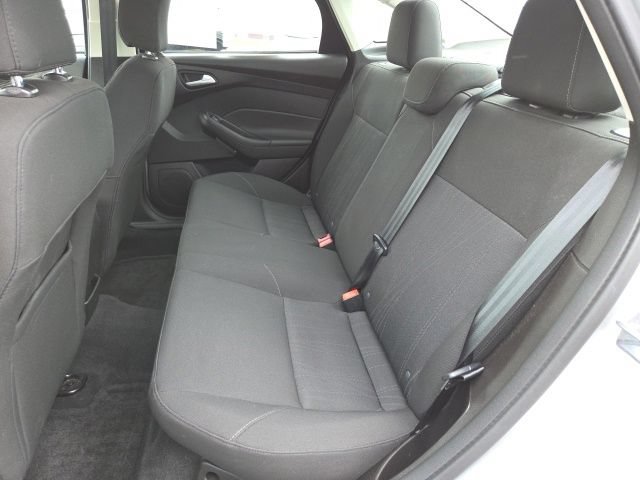 Used 2016 Ford Focus SE FWD image 11