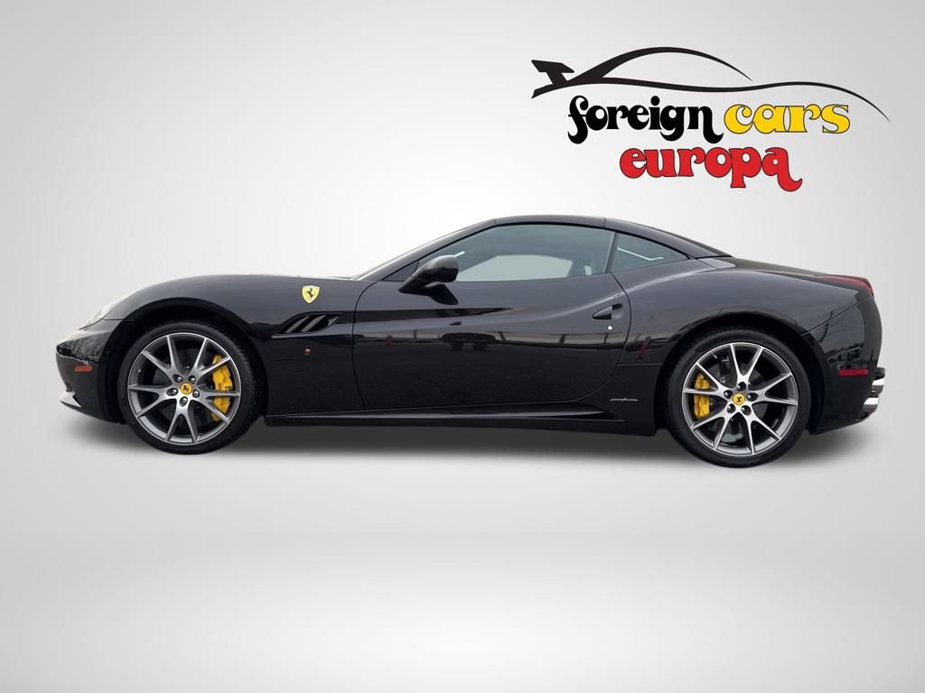 Used 2014 Ferrari California image 5