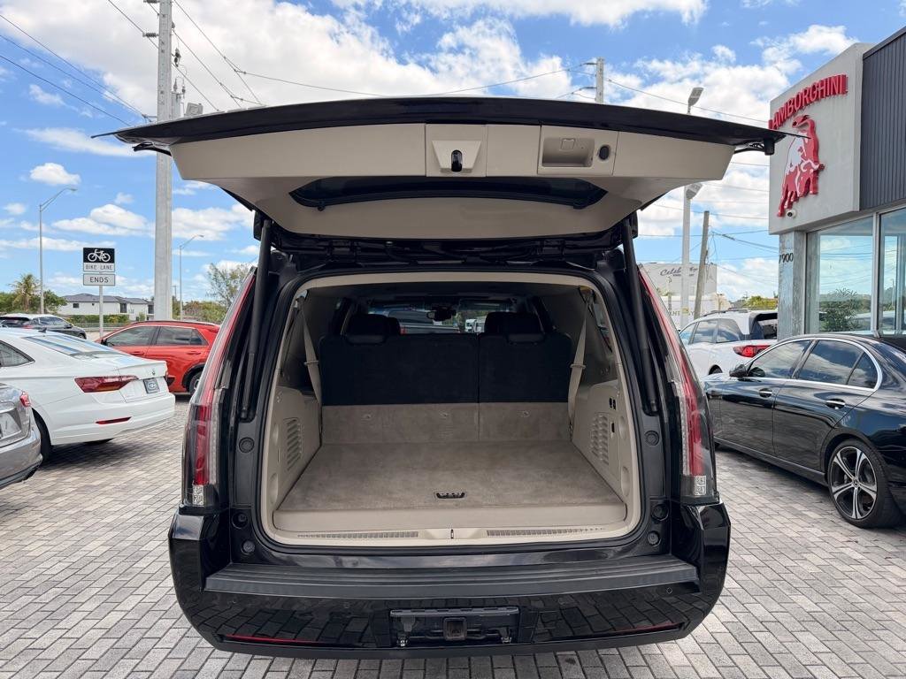 Used 2018 Cadillac Escalade ESV Luxury RWD image 7