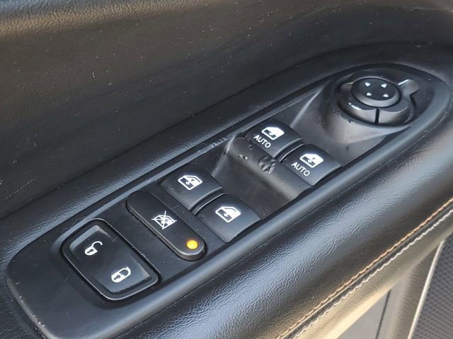 Used 2018 Jeep Compass Latitude w/ Popular Equipment Group image 13