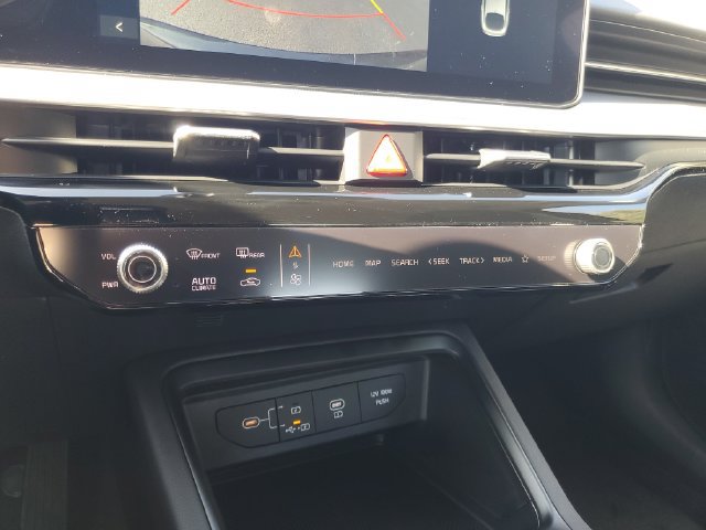 New 2026 Kia K5 LXS FWD image 20