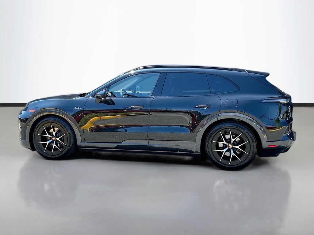 New 2026 Porsche Cayenne Electric AWD/4WD image 2