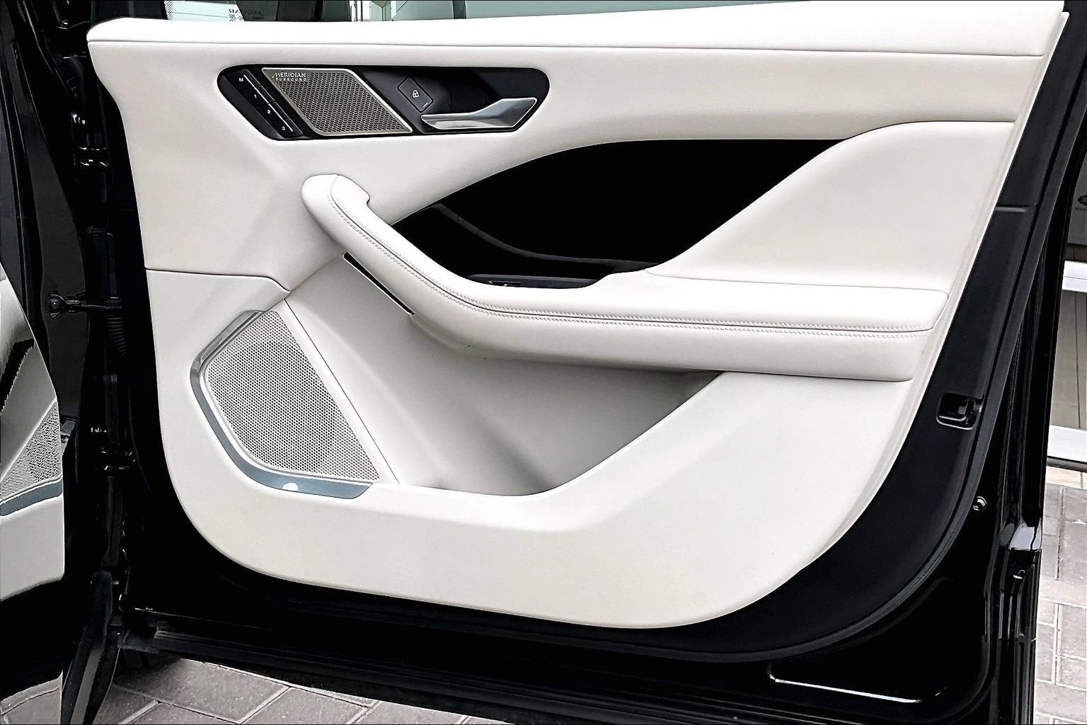 Certified 2022 Jaguar I-PACE HSE AWD/4WD image 24